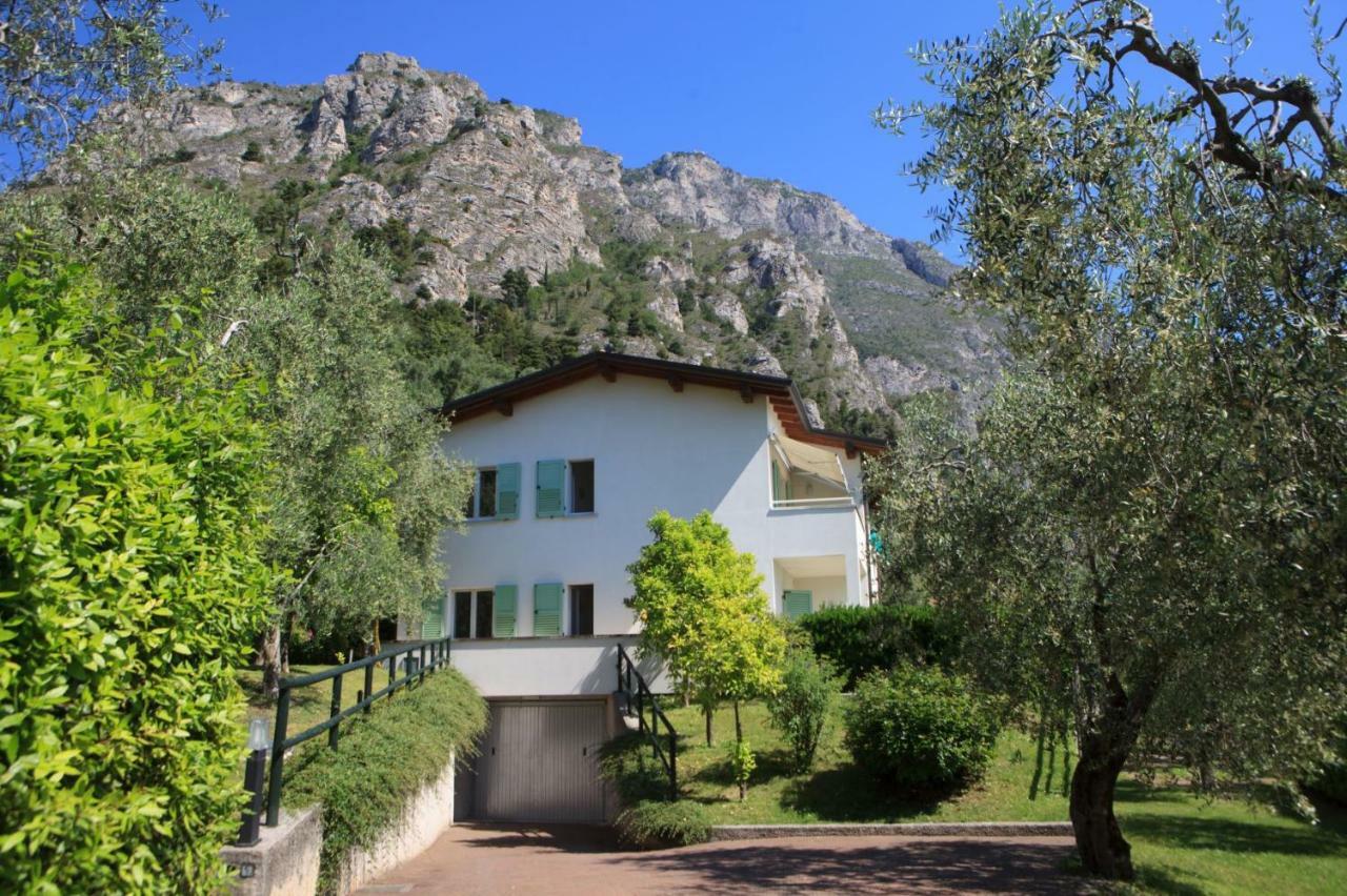 Residence Villa Aranci Limone sul Garda Buitenkant foto