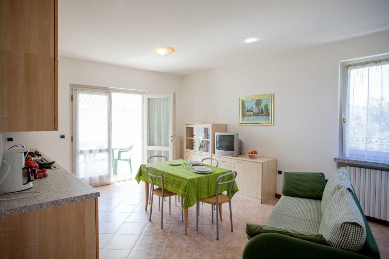 Residence Villa Aranci Limone sul Garda Buitenkant foto